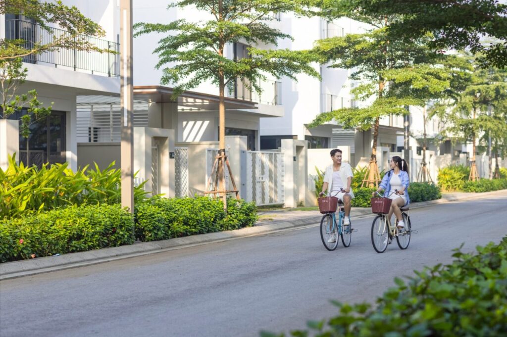 Sống trong khu dân cư mang đậm nét bản địa là một trong những cách giữ vững giá trị văn hóa - Ảnh: Văn Phú